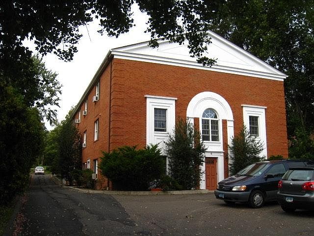 4 South Park Place