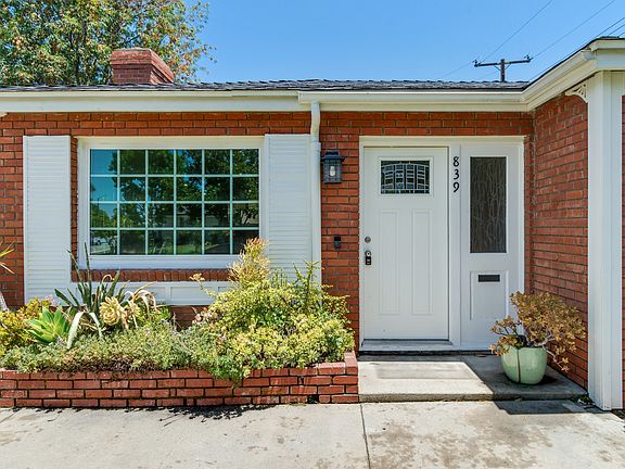 2nd image of 839 Banyon Dr