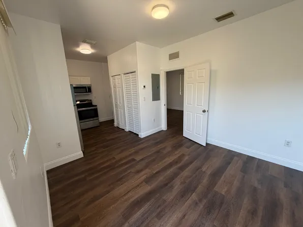 10129 W Jessamine St, Miami, FL