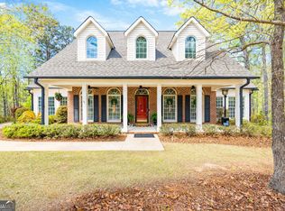 102 Canterbury Dr, Lagrange, GA 30241