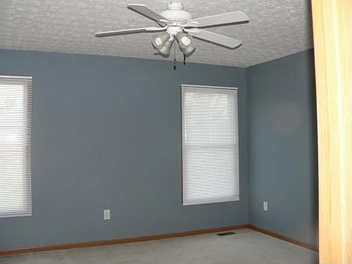 4th image of 1244 Village Dr