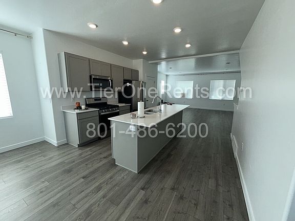 4th image of 3912 N Cougar Ln
