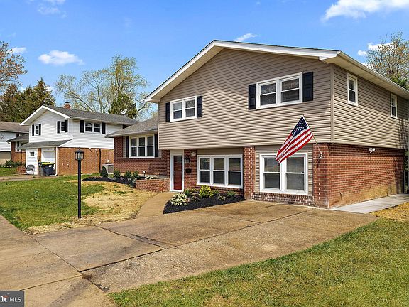 2nd image of 2139 Westminster Dr
