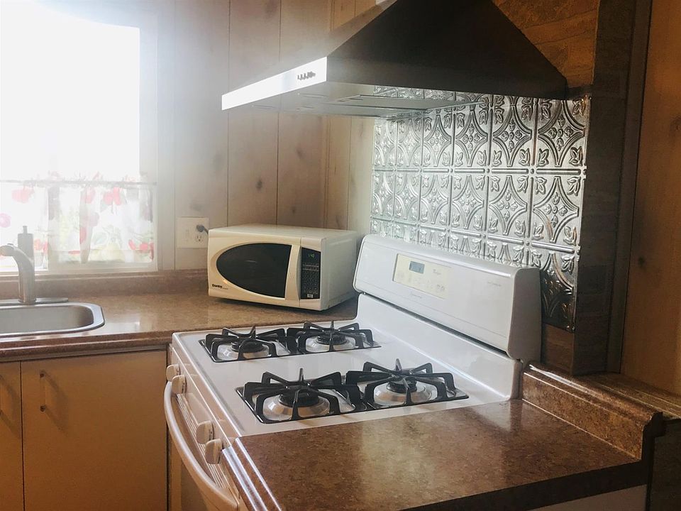 1st image of 1830 E Yosemite Ave Space 77