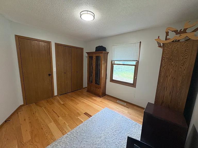 686 Plainfield Ct #1 — Photo 12