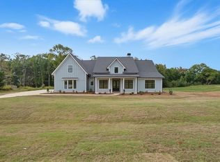 97 Old Town Rd, Monroe, GA 30656