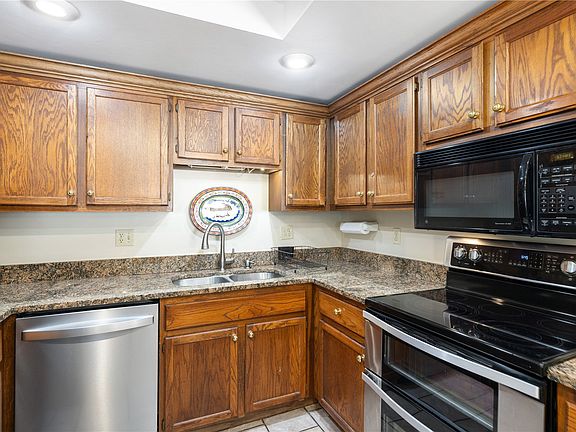 5th image of 745 Columbine Road UNIT A205