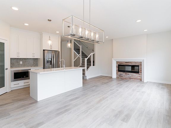3rd image of 3216 Dixon Way SW
