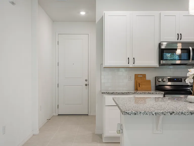 5273 Luisa Ct — Photo 11