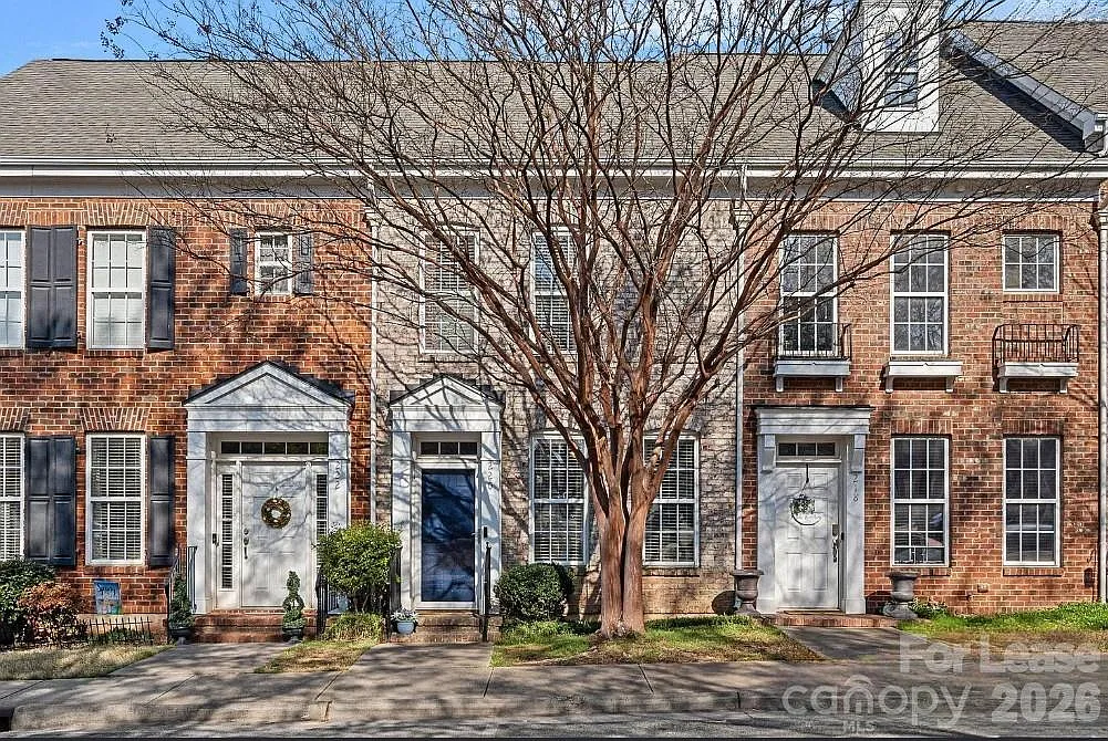 2 bed, 2.5 bath, $1,950 — Photo 1