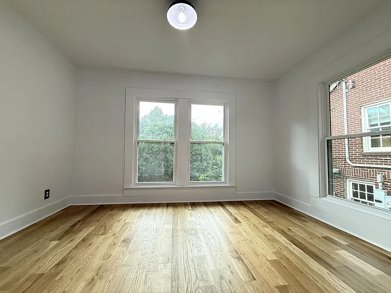681 Angier Ave NE — Photo 7