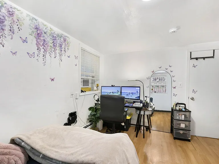 425 Manila Ave #1 — Photo 9