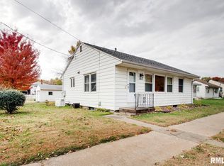 1858 Locust St, Quincy, IL 62301