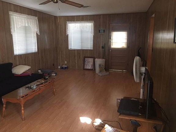5th image of 302 W Jefferson Ave