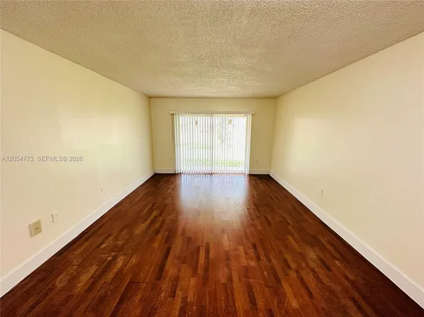 505 NW 177th St APT 131, Miami Gardens, FL 33169