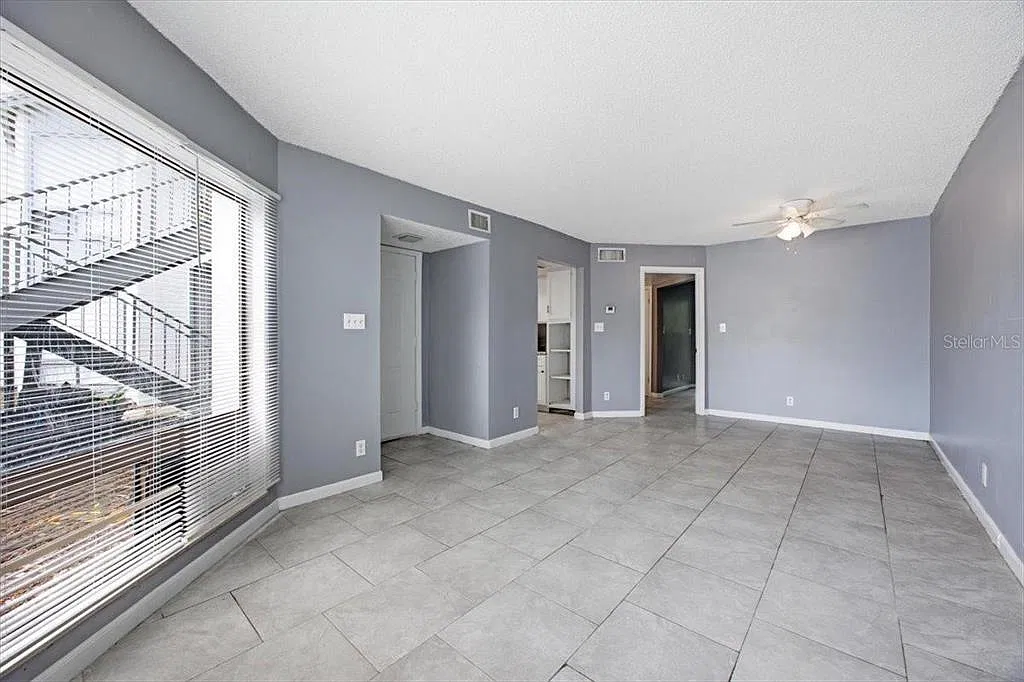 1 bed, 1.0 bath, 642 sqft, $1,075 — Photo 3