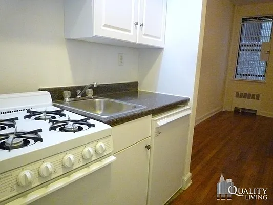Rented by New York Quality Living Downtown | media 34