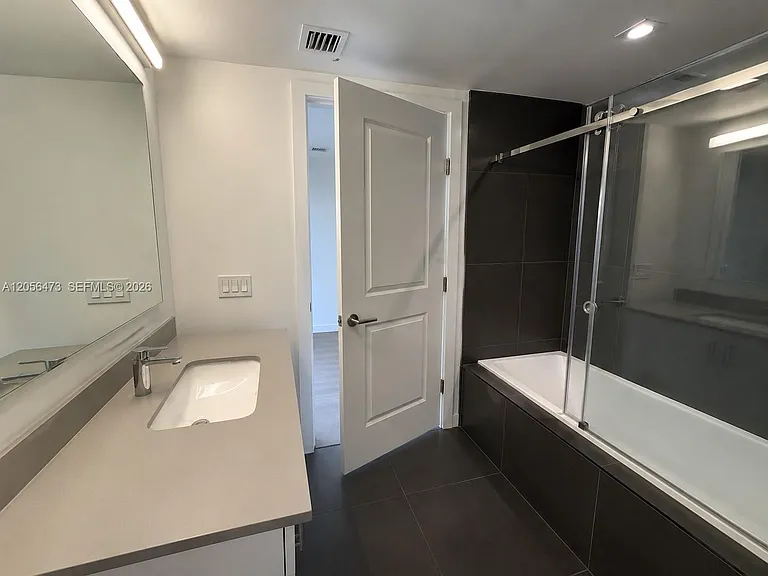 1600 NE 1st Ave #1815 — Photo 19