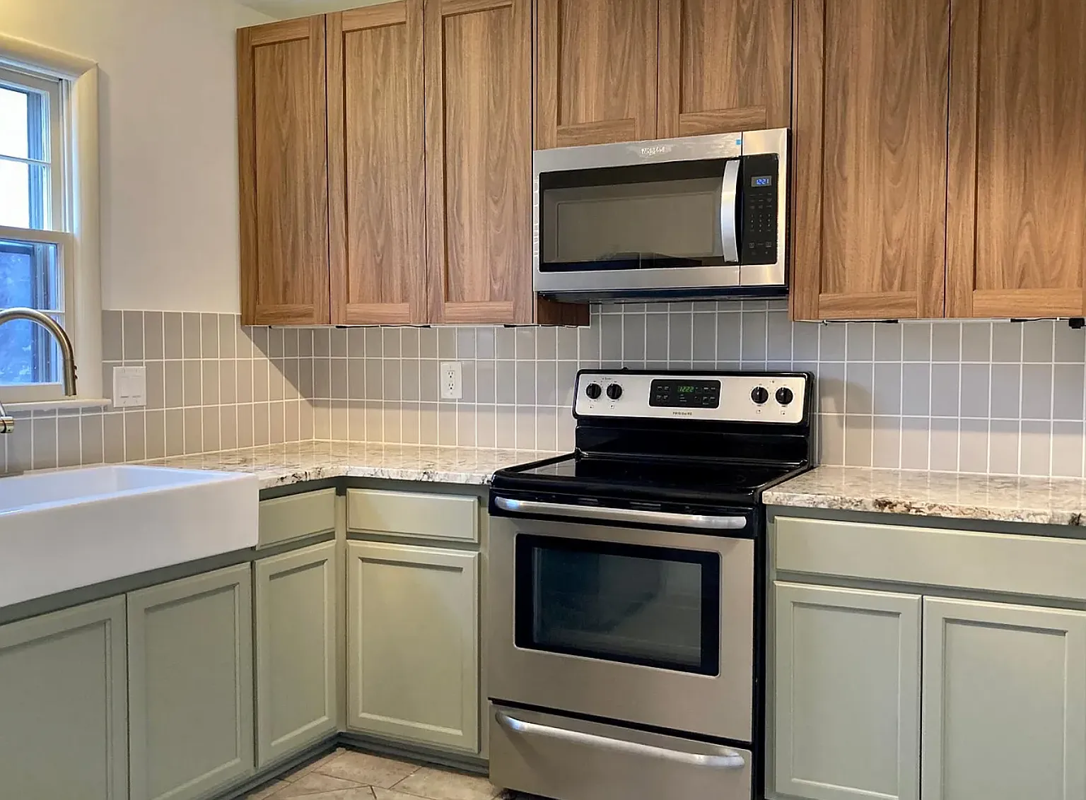 2 bed, 900 sqft, $1,750 — Photo 2