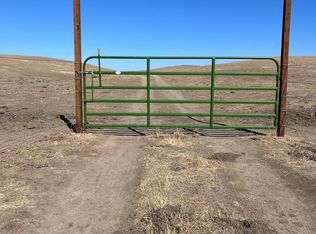 Famoso Rd, Bakersfield, CA 93308