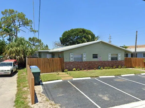 981 NE 36th St, Oakland Park, FL 33334