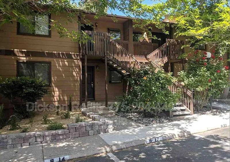2 bed, 2.0 bath, 891 sqft, $1,755 — Photo 1