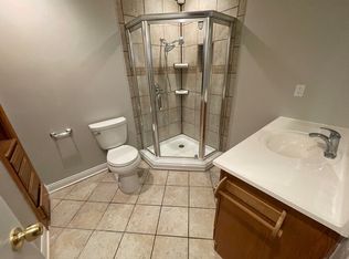 703 Victoria Ct #703, New Albany, IN 47150