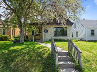 4566 S Lenox St, Milwaukee, WI 53207