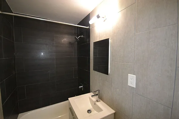 Rented by Silverstein Collection LLC  | media 21