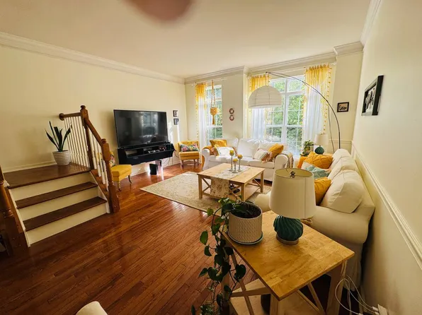 43447 Blair Park Sq, Ashburn, VA 20147