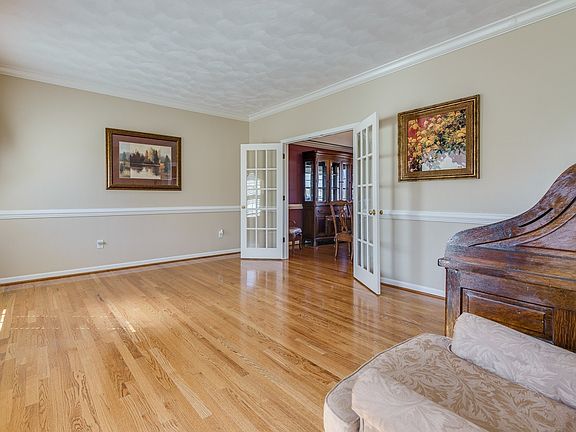 5th image of 2808 Edgefield Dr