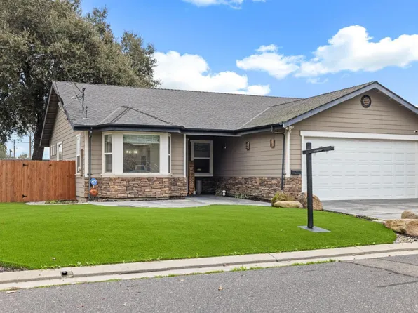 1726 Gwendolyn Ave, Escalon, CA 95320
