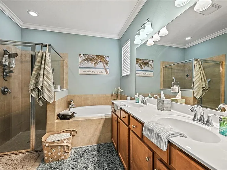 10522 Yorkstone Dr — Photo 20