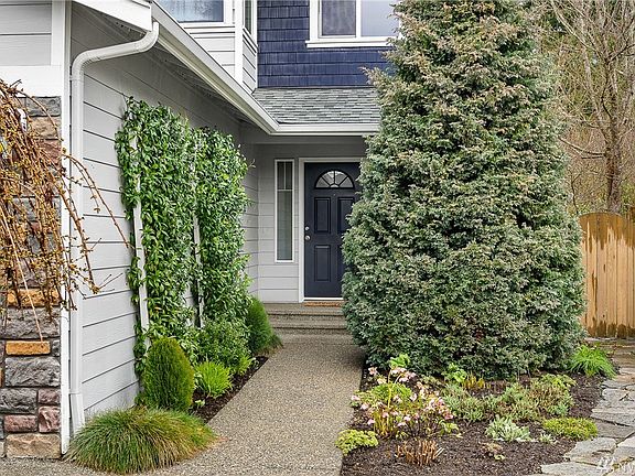 Covered front porch to greet your guests.