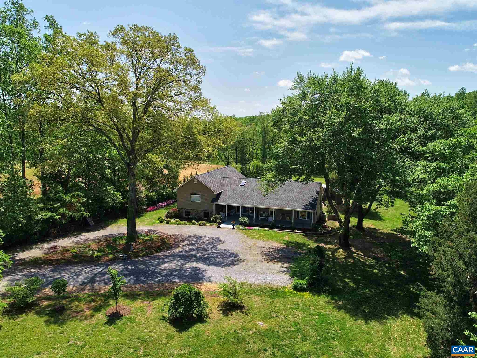 855 James River Rd photo 1