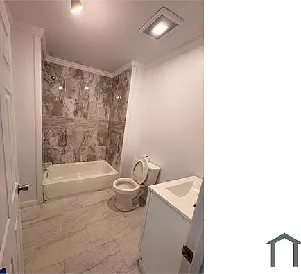 409 W Market St #1 — Photo 1