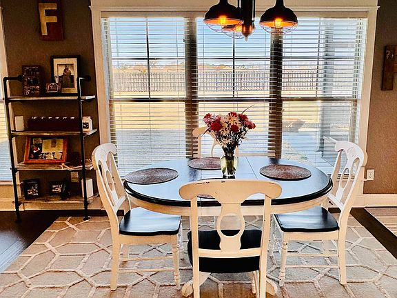 3rd image of 141 Stonycrossing Rd