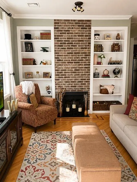 2 bed, 1.0 bath, $4,200 — Photo 3