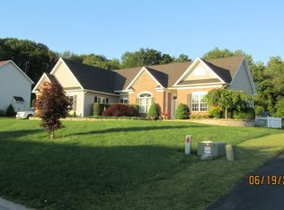 521 Shadow Hill Way, Victor, NY 14564