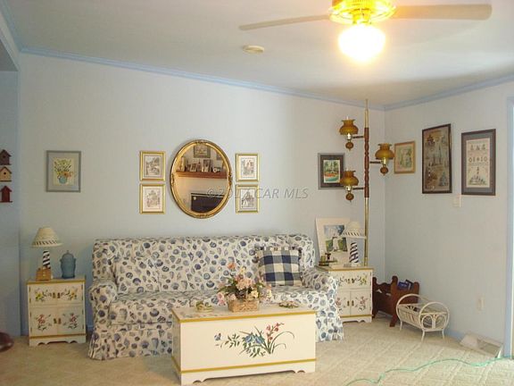 Living Rm, Other View