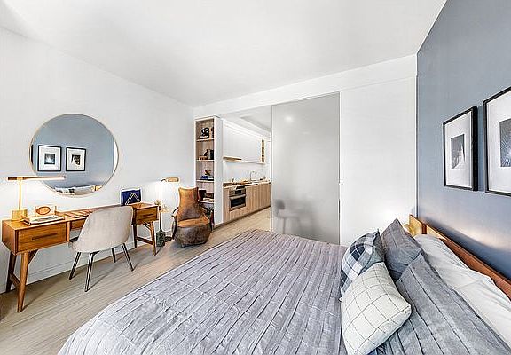 4th image of 572 11th Ave APT 7D