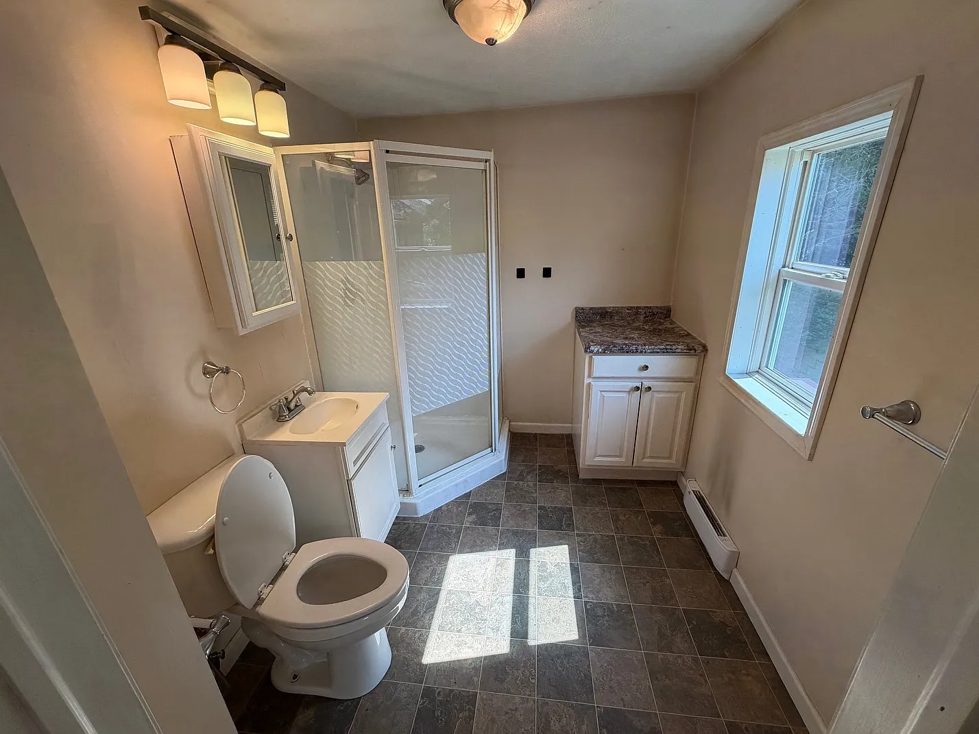 1 bed, 650 sqft, $795 — Photo 4