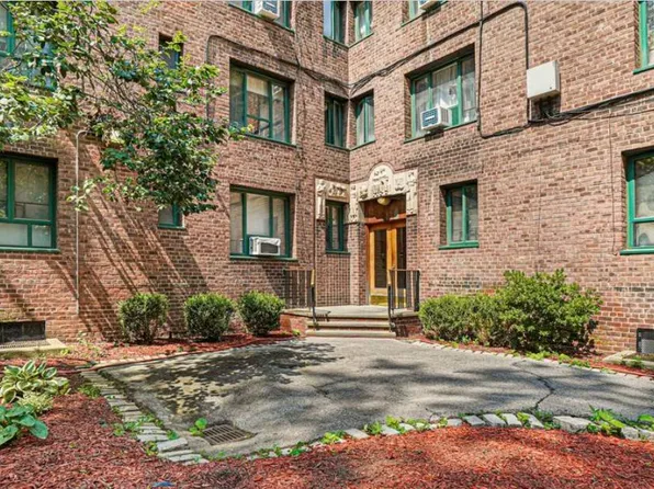 1530 Archer Rd, Bronx, NY 10462