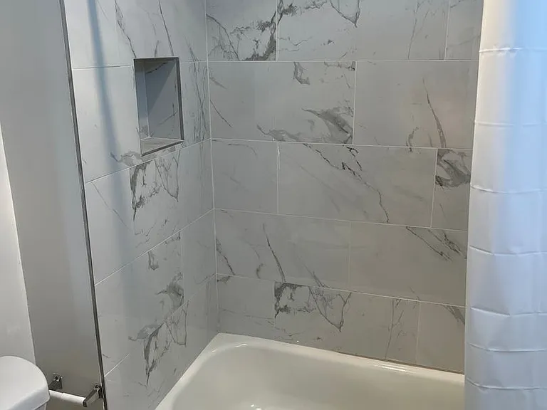1 Month Free! Renovated Units in Central Van Nuys — Photo 8