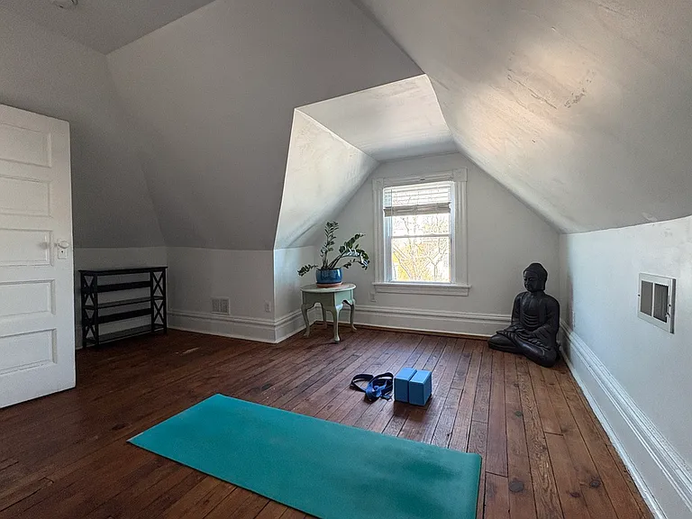 5412 Black St — Photo 24