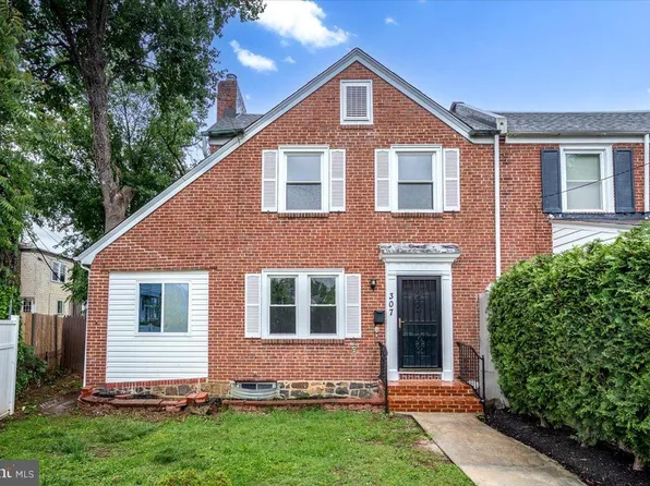 307 W 32nd St, Wilmington, DE 19802