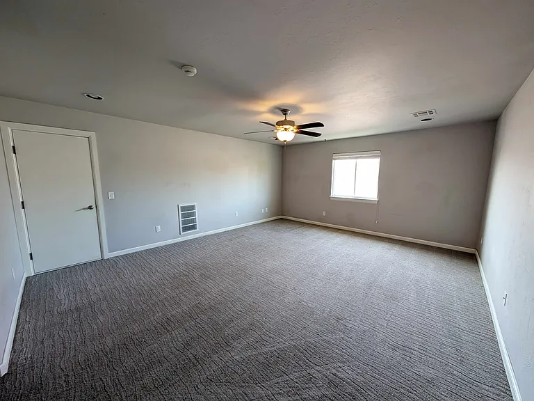 2349 Santa Monica St — Photo 17