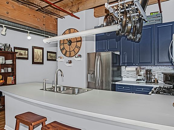 5th image of 7240 Franklin St APT 2B