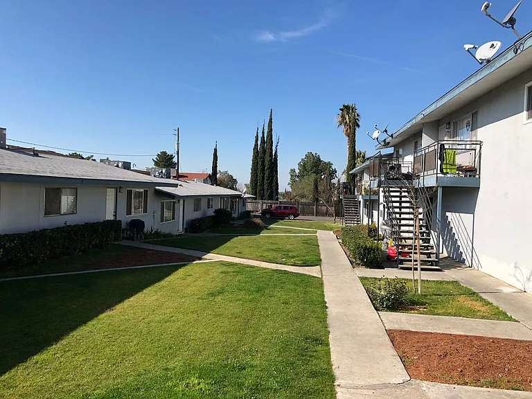 2600 Haley St — Photo 6