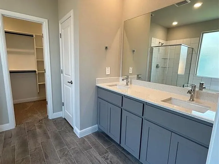 16012 Bronte Ln — Photo 11